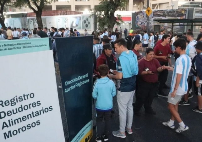 Deudores alimentariios